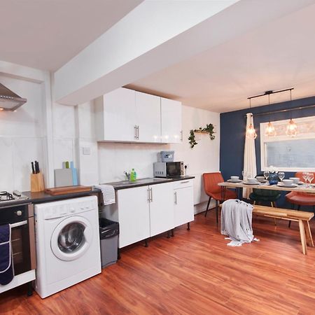 5 Bed House In Leamington Spa Perfect For Contractors With 7 Beds By Purestay - 14 Night Min! Ngoại thất bức ảnh