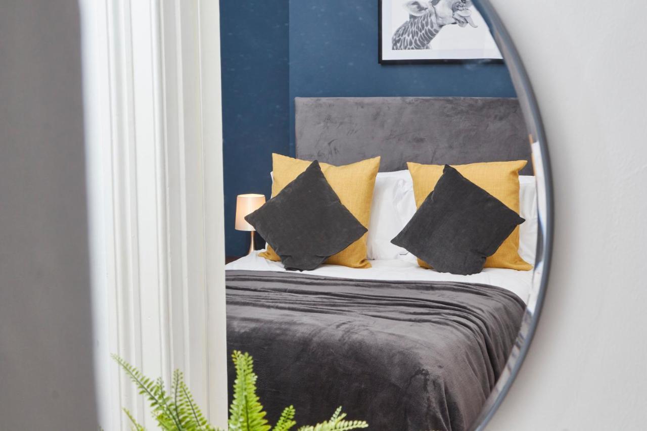 5 Bed House In Leamington Spa Perfect For Contractors With 7 Beds By Purestay - 14 Night Min! Ngoại thất bức ảnh
