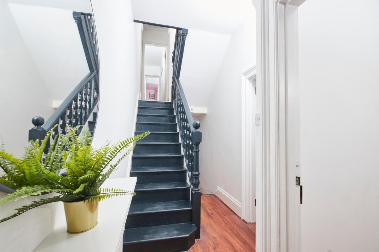 5 Bed House In Leamington Spa Perfect For Contractors With 7 Beds By Purestay - 14 Night Min! Ngoại thất bức ảnh